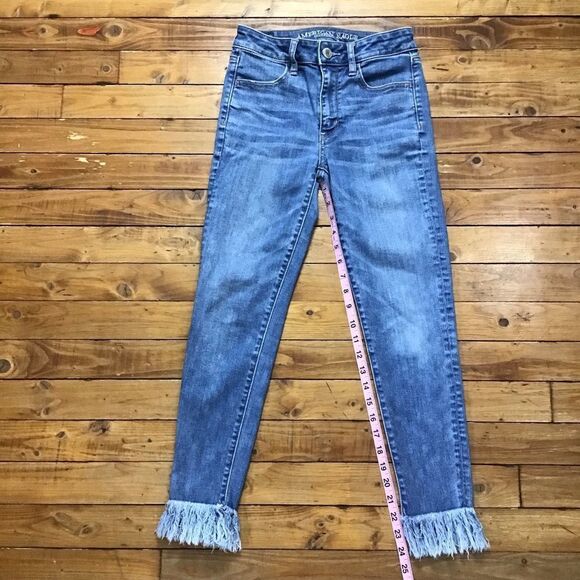Aeo jeans high rise jegging ripped bottom ankle distressed jeans size 2 cropped - Picture 9 of 13